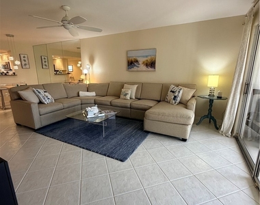 360 Horsecreek Drive - Photo Thumbnail 8