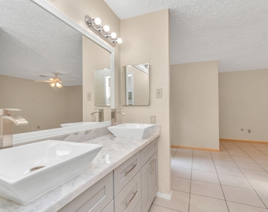 16206 New Field Drive - Photo Thumbnail 22