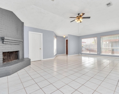 16206 New Field Drive - Photo Thumbnail 7