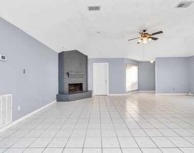 16206 New Field Drive - Photo Thumbnail 10