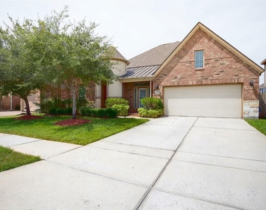 3519 Dryer Park Drive - Photo Thumbnail 2