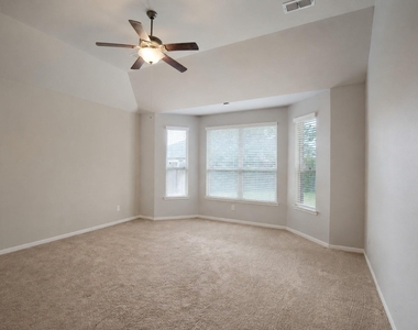 3519 Dryer Park Drive - Photo Thumbnail 16