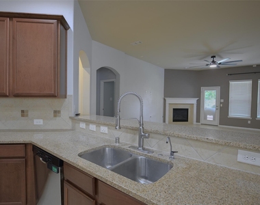 3519 Dryer Park Drive - Photo Thumbnail 12