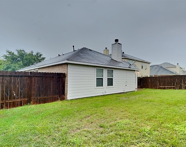 7702 Summerdale Drive - Photo Thumbnail 15