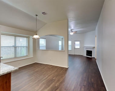 7702 Summerdale Drive - Photo Thumbnail 2
