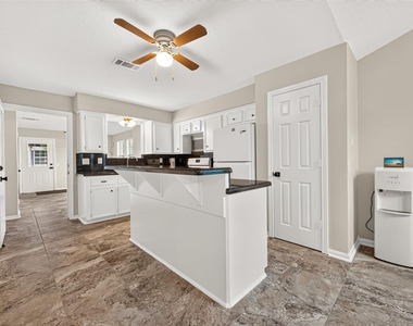 15126 Boudreaux Road - Photo Thumbnail 10