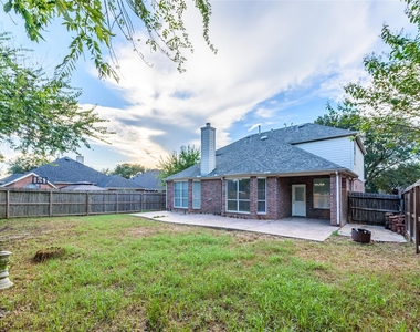3227 Nickwill Way - Photo Thumbnail 4