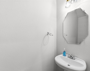 3227 Nickwill Way - Photo Thumbnail 37