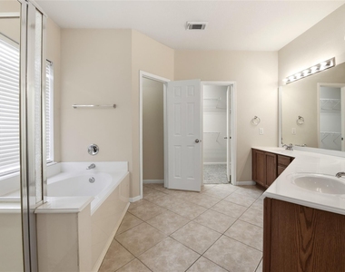 3227 Nickwill Way - Photo Thumbnail 26