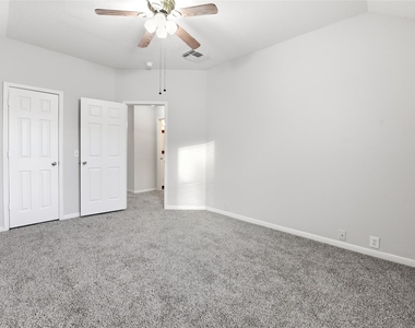 3227 Nickwill Way - Photo Thumbnail 31