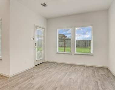 1722 Bryson Heights Drive - Photo Thumbnail 15
