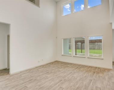 1722 Bryson Heights Drive - Photo Thumbnail 6