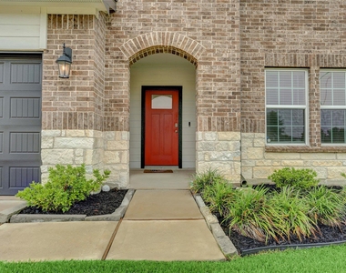 1722 Bryson Heights Drive - Photo Thumbnail 3