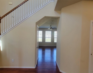 2502 Quiet Sage Lane - Photo Thumbnail 5