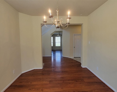 2502 Quiet Sage Lane - Photo Thumbnail 7