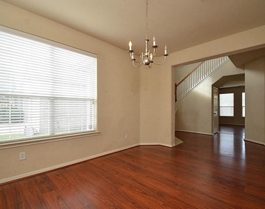 2502 Quiet Sage Lane - Photo Thumbnail 9