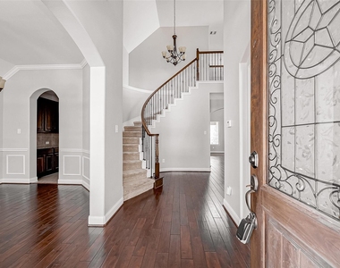 46 Sandwell Place - Photo Thumbnail 2