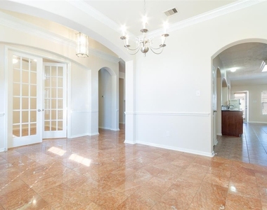 18010 Gable Oak Lane - Photo Thumbnail 3