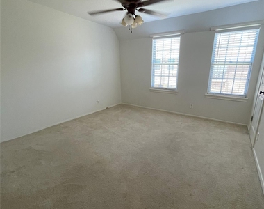 13278 Trail Hollow - Photo Thumbnail 9