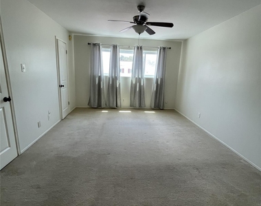 13278 Trail Hollow - Photo Thumbnail 6