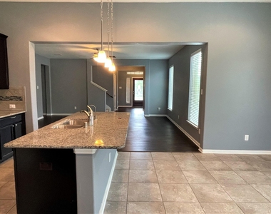 518 Sylvan Grove Lane - Photo Thumbnail 6