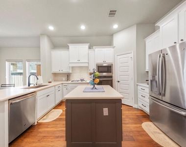 15031 Montezuma Quail Drive - Photo Thumbnail 6
