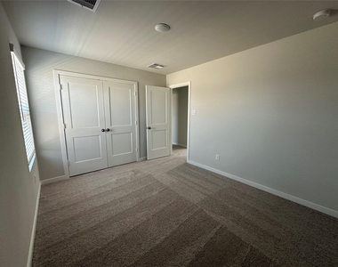 5707 Blue Grama Drive - Photo Thumbnail 18