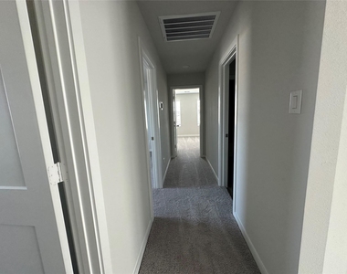 5707 Blue Grama Drive - Photo Thumbnail 17