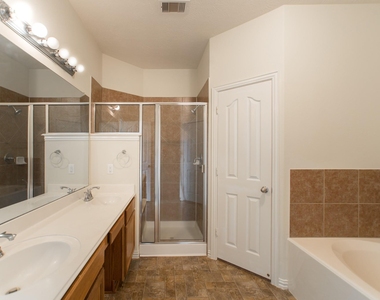 25531 Forest Springs Lake - Photo Thumbnail 33