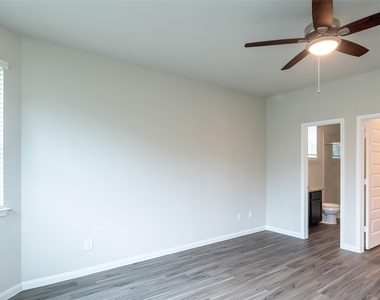 3707 Cub Drive - Photo Thumbnail 14
