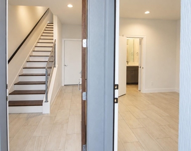 2715 Eado Grove Lane - Photo Thumbnail 5