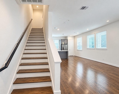 2715 Eado Grove Lane - Photo Thumbnail 16