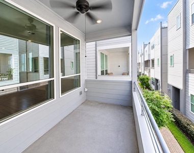 2715 Eado Grove Lane - Photo Thumbnail 14