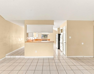 703 Conestoga Circle - Photo Thumbnail 8