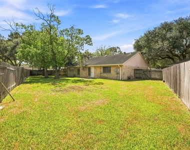 703 Conestoga Circle - Photo Thumbnail 24