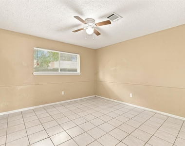 703 Conestoga Circle - Photo Thumbnail 13