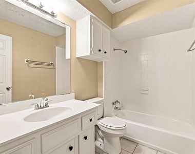 703 Conestoga Circle - Photo Thumbnail 15
