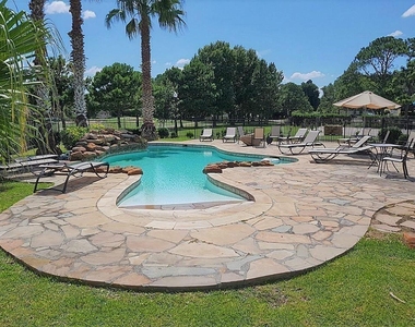 16020 Fountainview Drive - Photo Thumbnail 1
