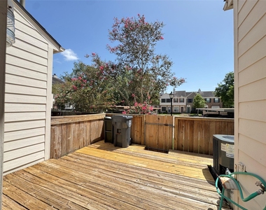 2930 Grants Lake Boulevard - Photo Thumbnail 14
