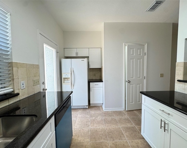 2930 Grants Lake Boulevard - Photo Thumbnail 5