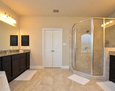 9515 Scanlan Heights Lane - Photo Thumbnail 14