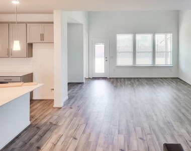 25737 Damask Drive - Photo Thumbnail 6