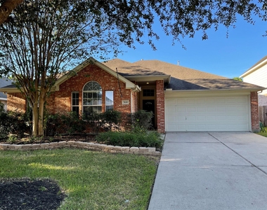 7631 Golden Thistle Lane - Photo Thumbnail 1