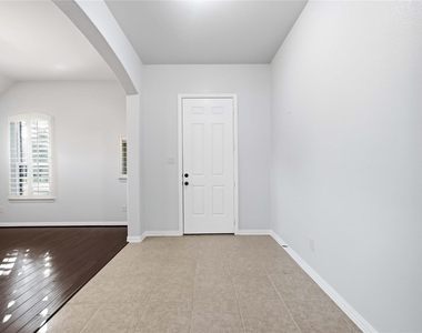 601 Dunlavy Lane - Photo Thumbnail 4