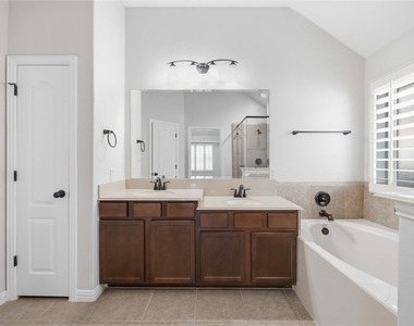 601 Dunlavy Lane - Photo Thumbnail 3