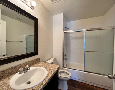 10535 Mills Road - Photo Thumbnail 13