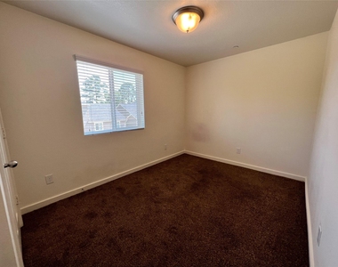 10535 Mills Road - Photo Thumbnail 8