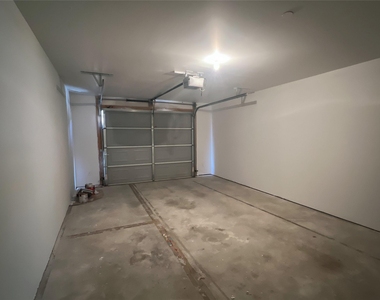 10535 Mills Road - Photo Thumbnail 3