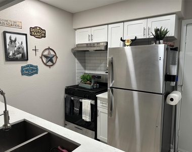 2922 Randolph Road - Photo Thumbnail 1