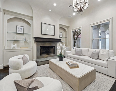 2145 Fairview Avenue - Photo Thumbnail 9
